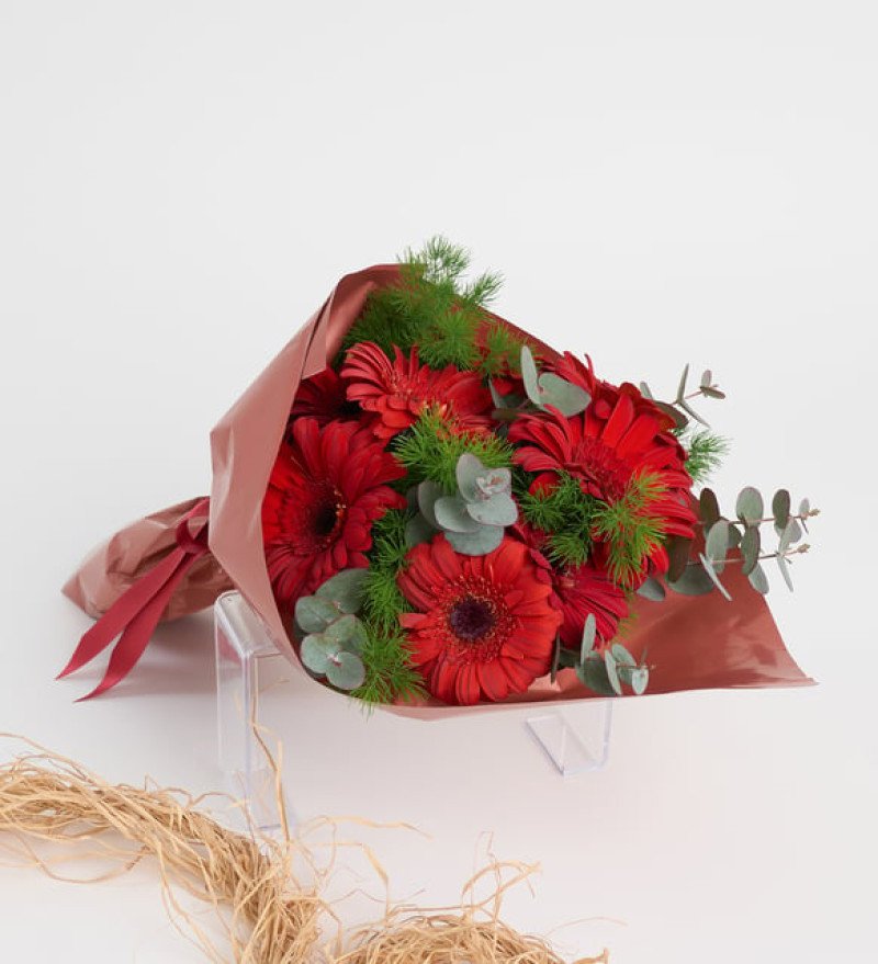 Kırmızı Neşe — Gerbera Buketi